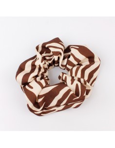 Scrunchie Line Print Brown Scrunchie Line Print Brown